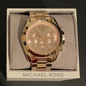 🚫Sold🚫MK Gold & Rose Gold Watch 💖💖💖
